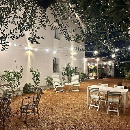 Pathos Guest House Куарто-д'Альтіно Екстер'єр фото