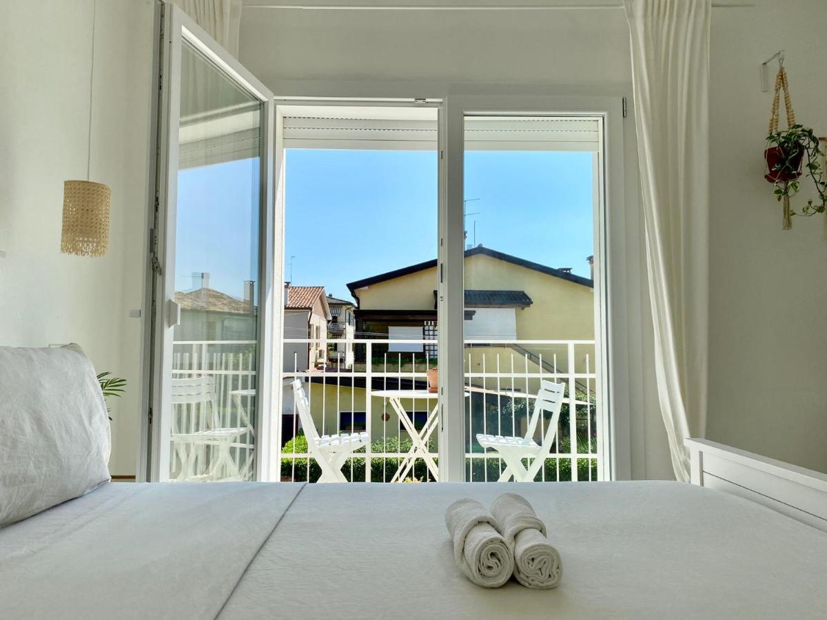 Pathos Guest House Куарто-д'Альтіно Екстер'єр фото