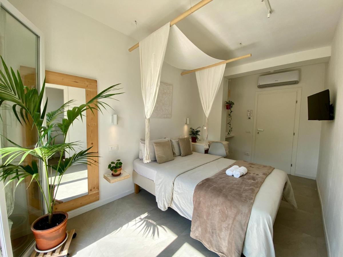Pathos Guest House Куарто-д'Альтіно Екстер'єр фото